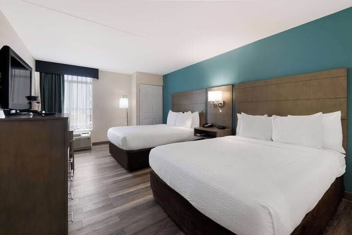 Room 8 of 26