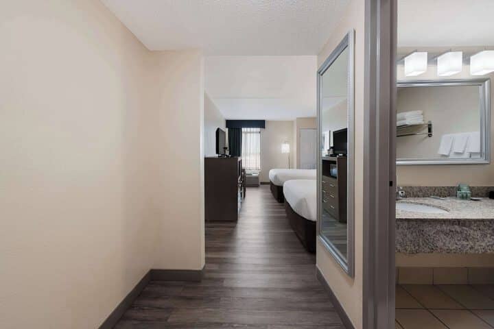 Room 11 of 26