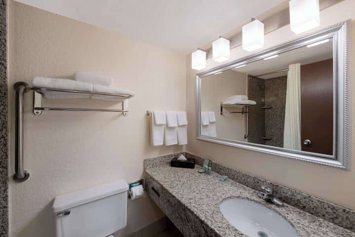 Room 15 of 26